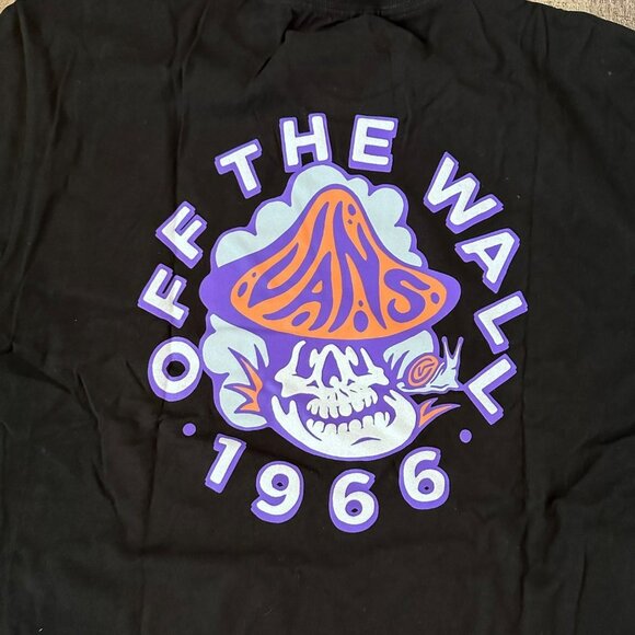 Vans Cloudy Day Mushroom graphic t-shirt men's Large - Picture 5 of 8